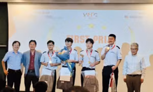 Học sinh phổ thông ứng dụng AI giải quyết các bài toán mô hình