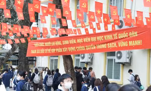 Dấu mốc trưởng thành thiêng liêng khi cầm trên tay lá phiếu