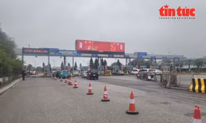 Thí điểm thử nghiệm thu phí không dừng tại Sân bay Nội Bài.