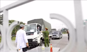 Phải luôn trong trạng thái 'trực chiến' chống dịch COVID-19