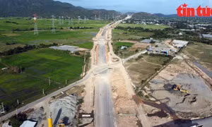Kiến nghị gỡ khó vật liệu cho cao tốc Vĩnh Hảo - Phan Thiết.