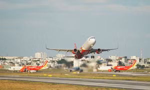 Máy bay Vietjet.