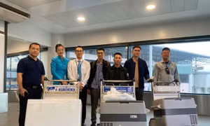 Chuyến bay của Vietnam Airlines mang theo trái tim và tạng của người hiến từ bệnh viện Thống Nhất.