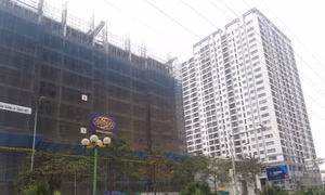 Giá chung cư Hà Nội tăng mạnh do khan hiếm nguồn cung.