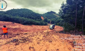 Thông xe đường Hồ Chí Minh qua đèo Lò Xo sau mưa lũ 