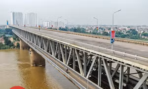 Sửa chữa bằng công nghệ mới, mặt cầu Thăng Long sử dụng ổn định trên 10 năm