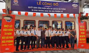 Công bố 'Điểm du lịch' Ga Hải Phòng và khai trương Tàu hỏa Hoa Phượng Đỏ