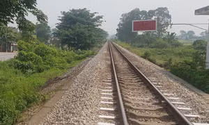 Nhiều tuyến đường sắt mặc dù đã ngừng hoạt động, những vẫn phải bảo trì, bảo dưỡng.
