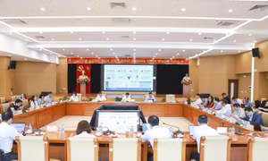Bồi dưỡng nâng cao năng lực quản lý phát triển đô thị gắn với chuyển đổi số