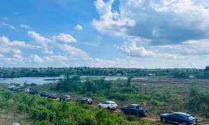 Đoàn khảo sát hành trình “xuyên Việt Farmstay” đi thực tế tại các địa phương.