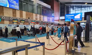 Hàng không kiến nghị từng bước gỡ khó khăn về điều kiện nhập cảnh.