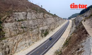 Cao tốc Cam Lộ - La Sơn đã hoàn thành.