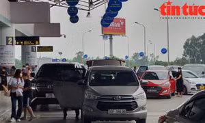 Sắp thí điểm thu phí không dừng vào sân bay Nội Bài, Tân Sơn Nhất trước khi nhân rộng.