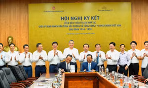 Vietnam Airlines 'bắt tay' tỉnh Hải Dương trong lĩnh vực hàng không và du lịch