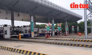 Thu phí giao thông tự động không dừng kéo giảm ùn tắc