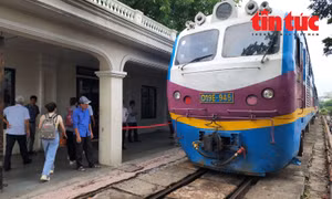 Ngành Đường sắt tổ chức chạy tàu và bán vé dịp nghỉ Lễ 2/9.