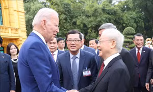 Tổng Bí thư Nguyễn Phú Trọng đón Tổng thống Hoa Kỳ Joe Biden, chiều 10/9/2023. Ảnh: Trí Dũng/TTXVN