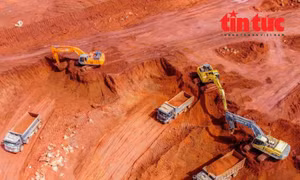 Đến cuối tháng 3/2023, khối lượng đất đào đắp của gói thầu đã đạt khoảng 58%, tương đương khoảng 65/115 triệu m3. 
