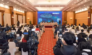 Hội thảo “Chuyển đổi xanh ngành Công nghiệp: Ứng dụng khí mới LNG, nền tảng cho lộ trình giảm phải thải khí nhà kính”.