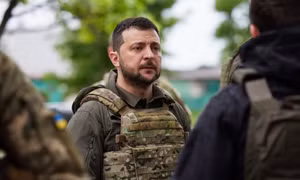 Tổng thống Ukraine thề tái chiếm cả Donbass và Crimea