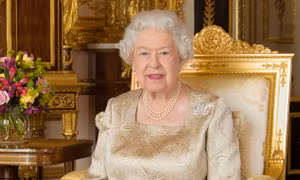Nữ hoàng Elizabeth II gửi thông điệp hy vọng tới toàn thể người dân Anh giữa ‘tâm bão’ COVID-19