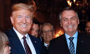 Hãng tin RT: Tổng thống Brazil dương tính với virus SARS-CoV-2, vài ngày sau cuộc gặp Tổng thống Trump