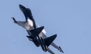 Hải quân Mỹ tố tiêm kích Su-35 Nga chặn máy bay do thám của Hạm đội 6