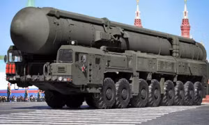 Tổng thống Putin ra lệnh lực lượng răn đe hạt nhân Nga chuyển sang trạng thái sẵn sàng chiến đấu cao 