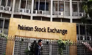 Tấn công đẫm máu nhằm vào sàn giao dịch chứng khoán ở Pakistan