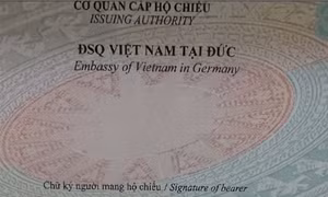 Cấp xác nhận về nơi sinh cho người Việt mang hộ chiếu mẫu mới tại Đức