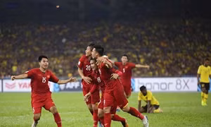 ​Chung kết lượt đi AFF Cup 2018: Malaysia ngược dòng cầm hòa Việt Nam 2-2, hẹn gặp lại Mỹ Đình