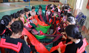 Đưa văn hóa truyền thống vào học đường ở Điện Biên