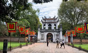 Các điểm di tích, danh thắng Hà Nội đồng loạt mở cửa đón khách tham quan