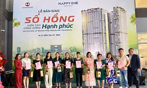 Cư dân Happy One Central nhận sổ hồng sớm vượt kỳ vọng