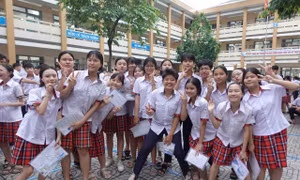 Thí sinh TP Hồ Chí Minh tự tin bước vào môn Ngữ văn của kỳ thi lớp 10