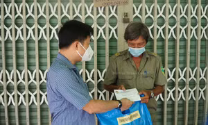 TP Hồ Chí Minh: Chuyển 3.000 túi an sinh đến các quận, huyện và thành phố Thủ Đức
