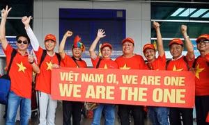 Người hâm mộ 'ùn ùn' sang Philippines tiếp lửa cho đội tuyển U22 Việt Nam