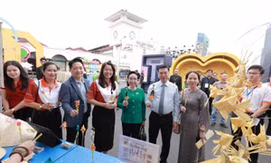 TP Hồ Chí Minh: Nhiều hoạt động du lịch, văn hóa hút du khách dịp cuối năm