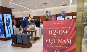 Siêu thị, trung tâm thương mại tại TP Hồ Chí Minh đông khách ngày 1/9