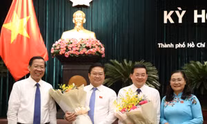 TP Hồ Chí Minh: Bầu bổ sung hai uỷ viên UBND