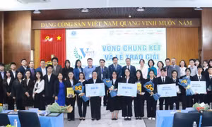 Trao giải cuộc thi VMoot - Phiên tòa giả định cấp Quốc gia năm 2024