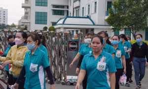 Đời sống công nhân dịp cuối năm - Bài 1: Bất ngờ thất nghiệp khi Tết đã cận kề