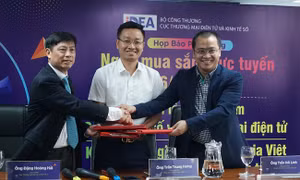 Hơn 50.000 mặt hàng giảm đến 70% trong ngày Online Friday tháng 12