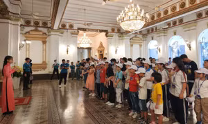 TP Hồ Chí Minh: Các em thiếu nhi có hoàn cảnh khó khăn được đi tham quan thành phố miễn phí