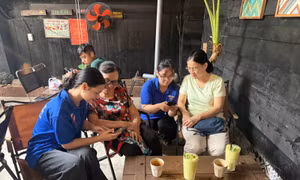 Đặt phát triển kỹ năng số cho toàn dân làm trọng tâm chuyển đổi số