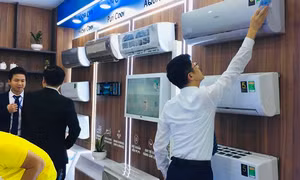 TP Hồ Chí Minh: Sản phẩm chống nóng ‘hút’ khách