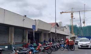 TP Hồ Chí Minh chưa thể mở lại chợ đêm Bến Thành