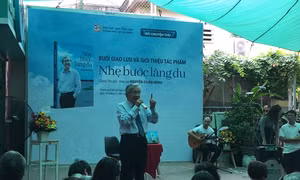 Nhà văn, bác sỹ Nguyễn Chấn Hùng chia sẻ về cách viết văn
