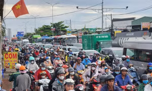 TP Hồ Chí Minh: Các tuyến đường cửa ngõ ùn ứ trong chiều ngày cuối cùng của kỳ nghỉ lễ 2/9