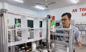 Thị trường lao động thời AI - Bài cuối: Người lao động không đứng ngoài cuộc đua số